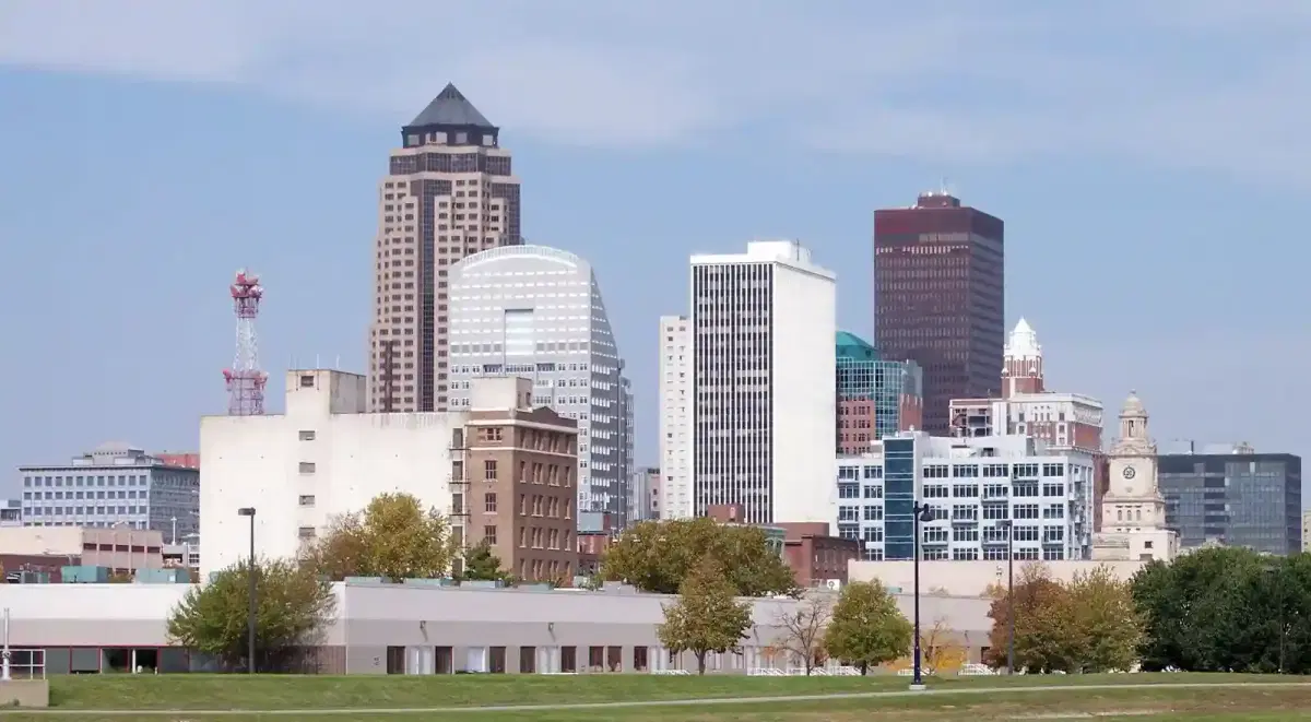 Car Shipping From and To Des Moines Iowa 
