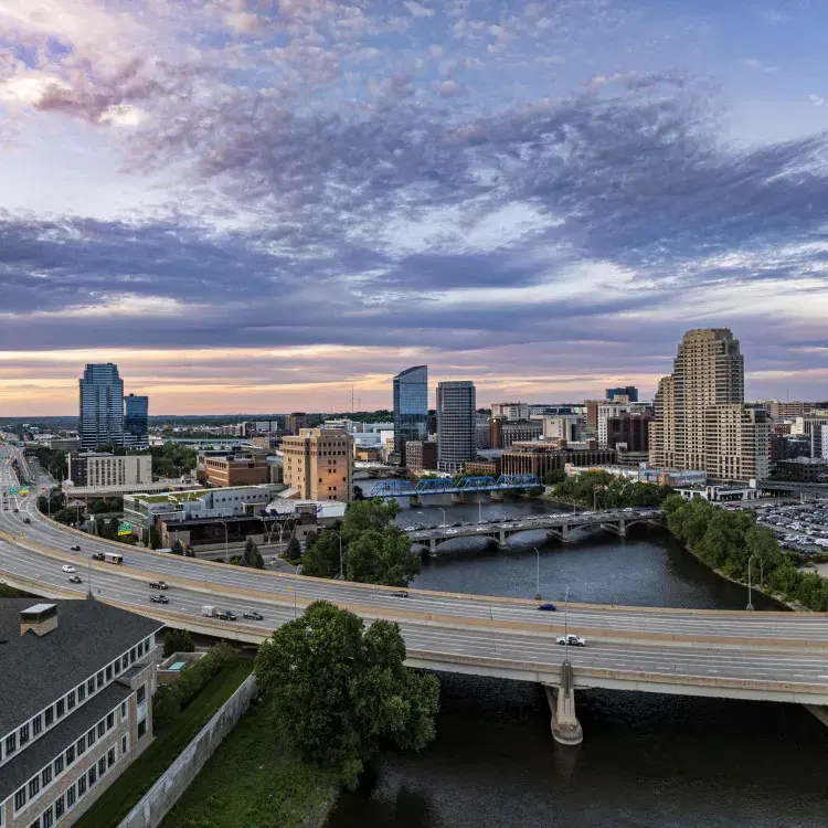 Car Shipping From and To Grand Rapids Michigan