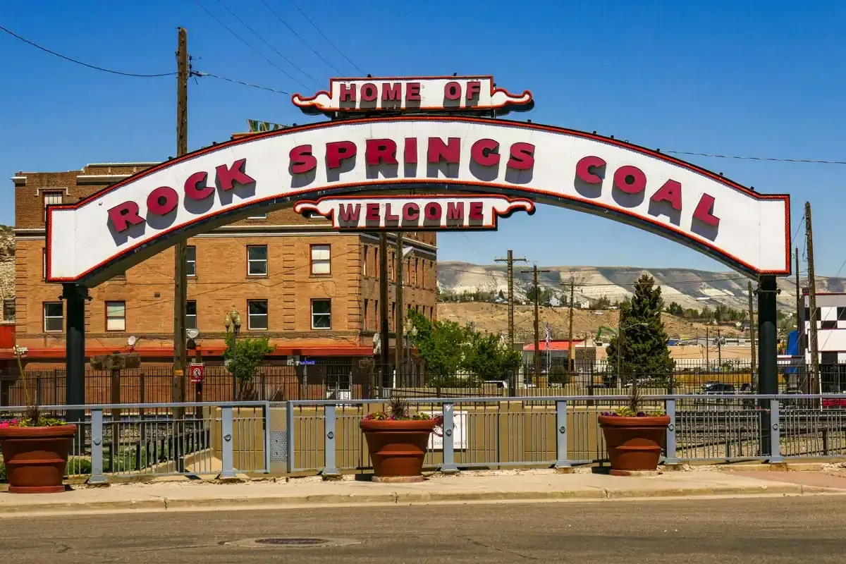 Car Shipping From and To Rock Springs Wyoming