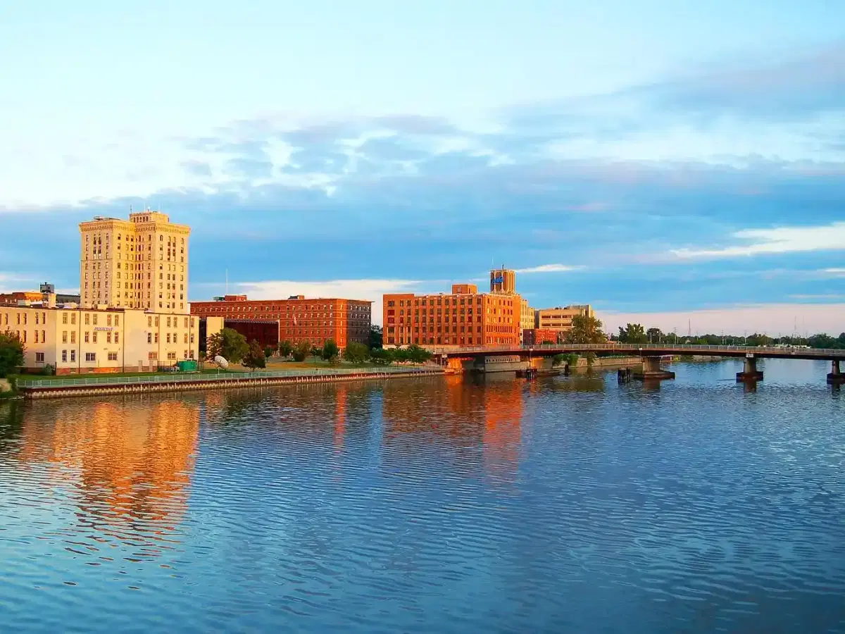 Car Shipping From and To Saginaw Michigan