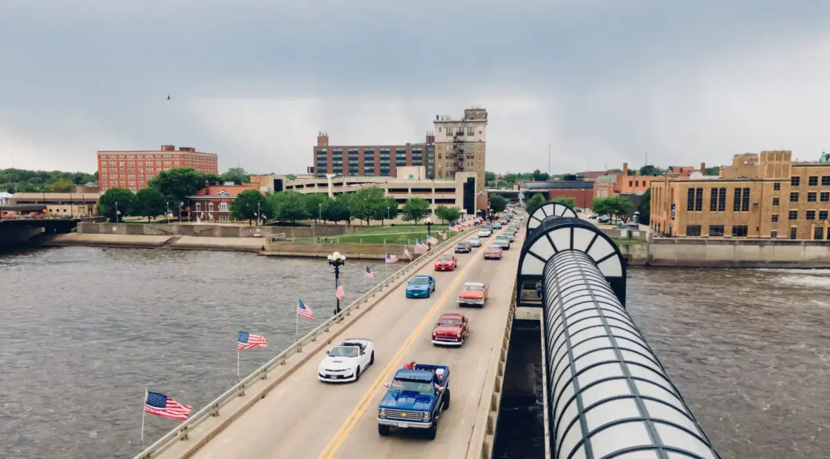 Car Shipping From and To Waterloo Iowa