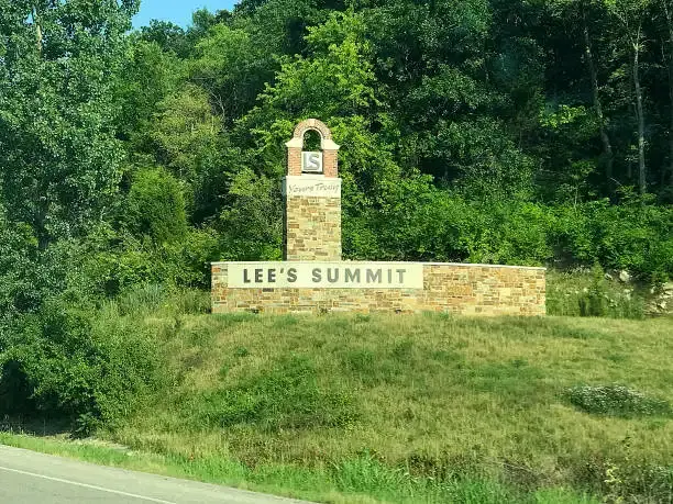 Car Shipping From and To Lee's Summit Missouri