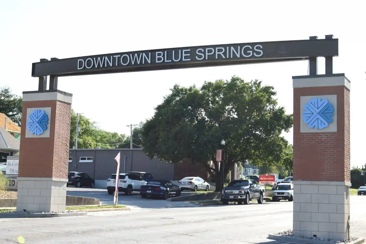 Car Shipping From and To Blue Springs Missouri