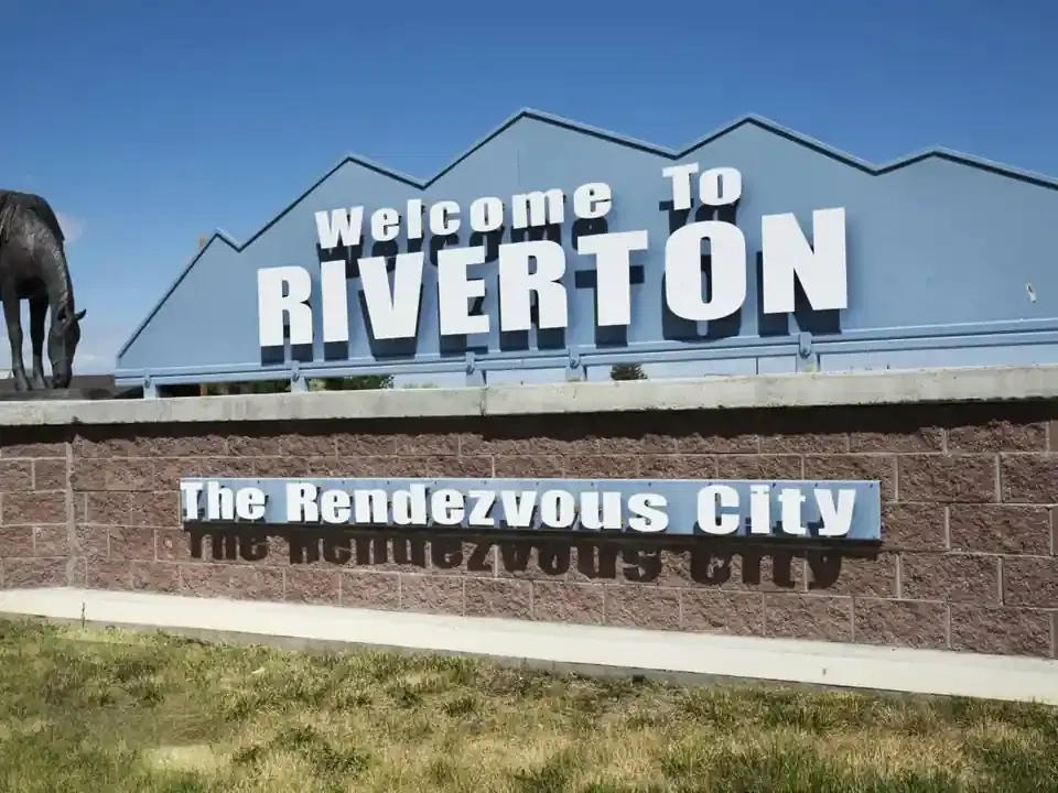 Car Shipping From and To Riverton Wyoming