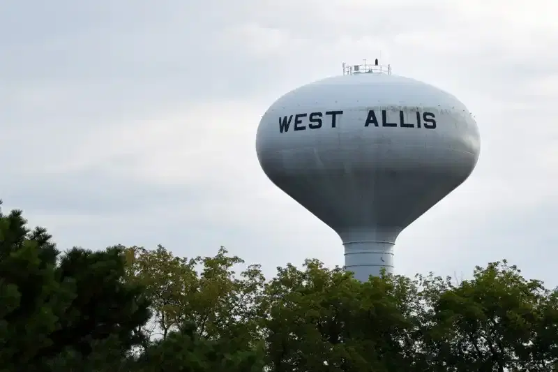 Car Shipping From and To West Allis Wisconsin